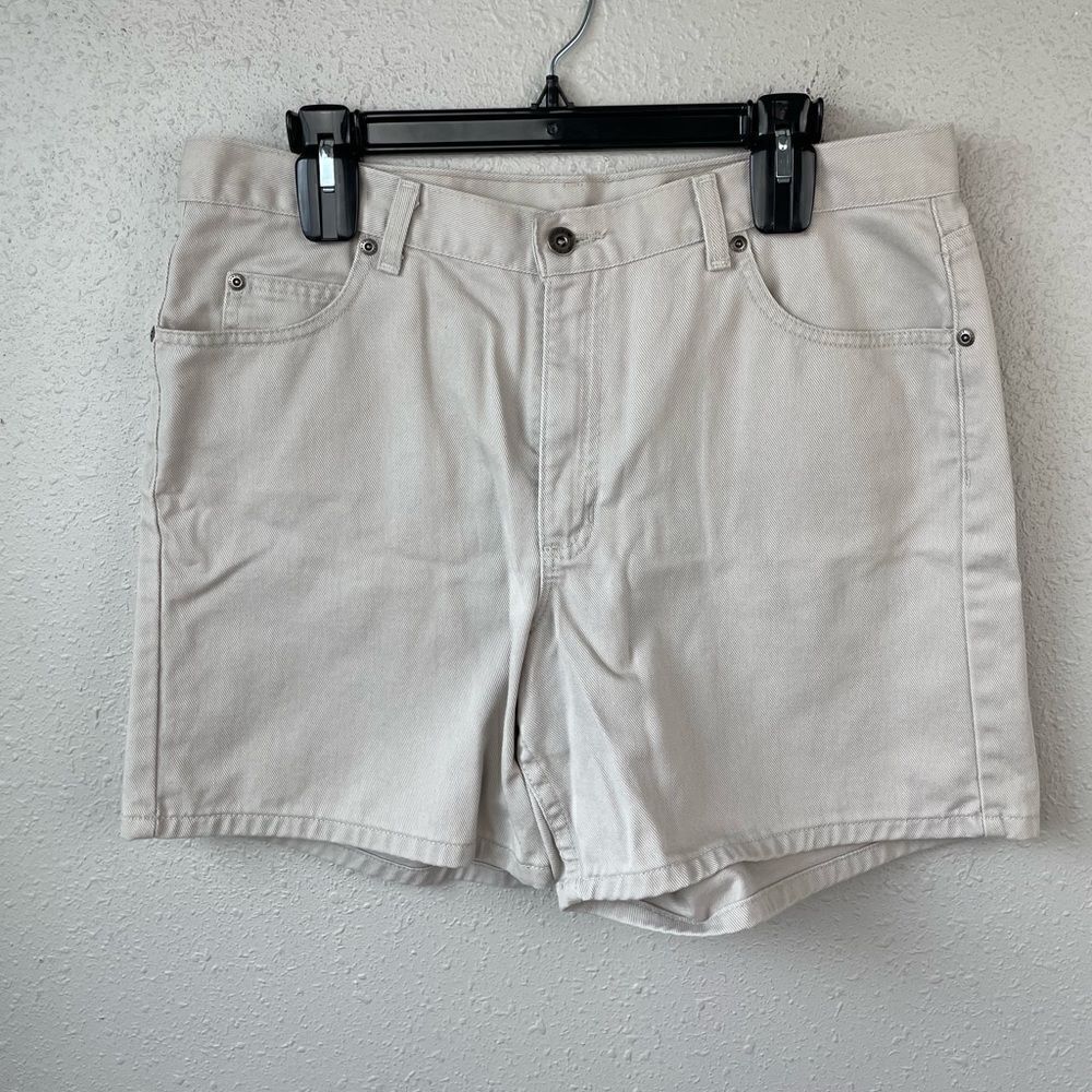 Liz Claiborne Khaki Shorts Size 16 Petite EUC